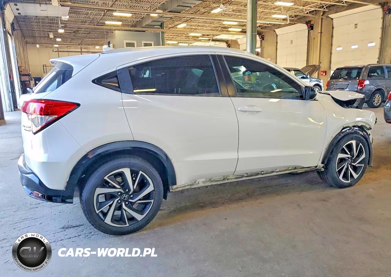 2020 Honda Hr-V Sport VIN:3CZRU6H10LM737500 - 3