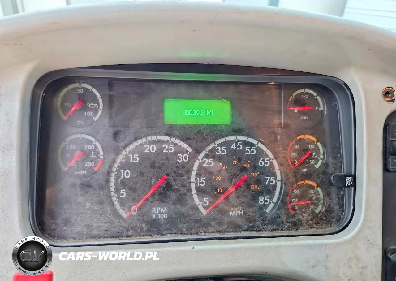2005 Freightliner Business Class M2 Dump Truck VIN:1FVHC5DL35HU75568 - 9