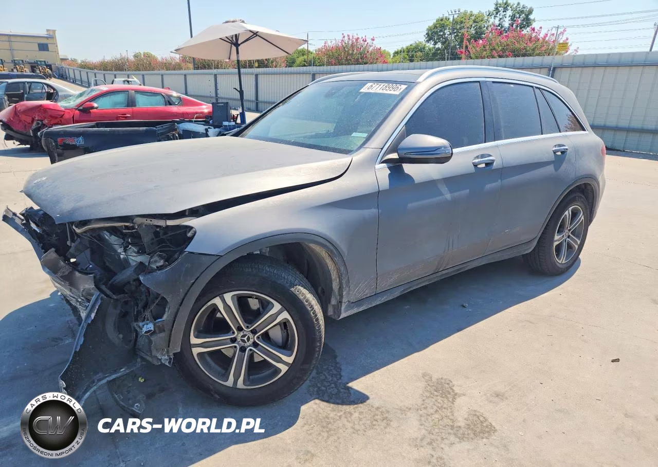 2018 Mercedes-Benz Glc 300 VIN:WDC0G4JB2JV080886 - 1