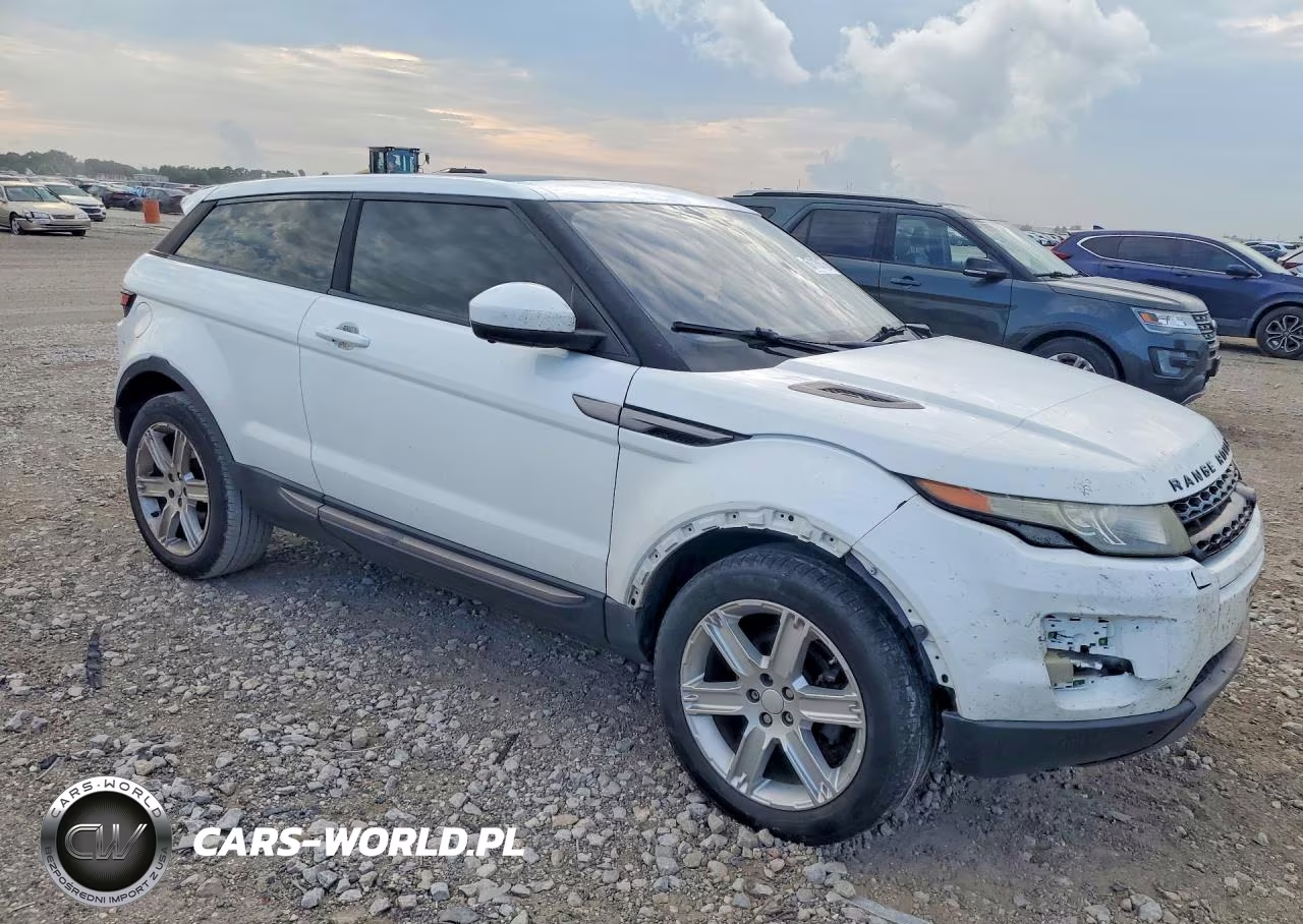 2015 Land Rover Range Rover Evoque Pure Premium VIN:SALVR1BG7FH046634 - 4