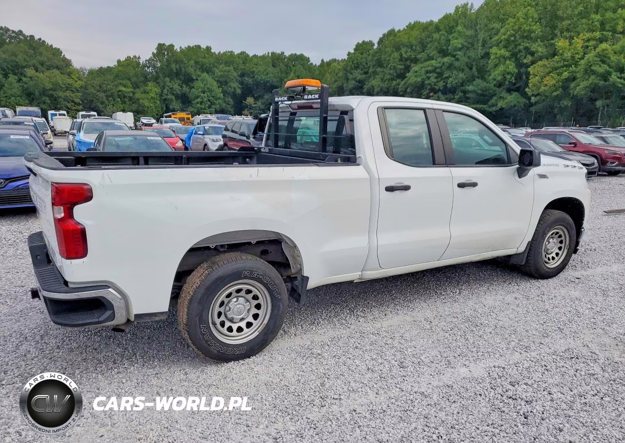 2019 Chevrolet Silverado C1500 VIN:1GCRWAEH1KZ296655 - 3