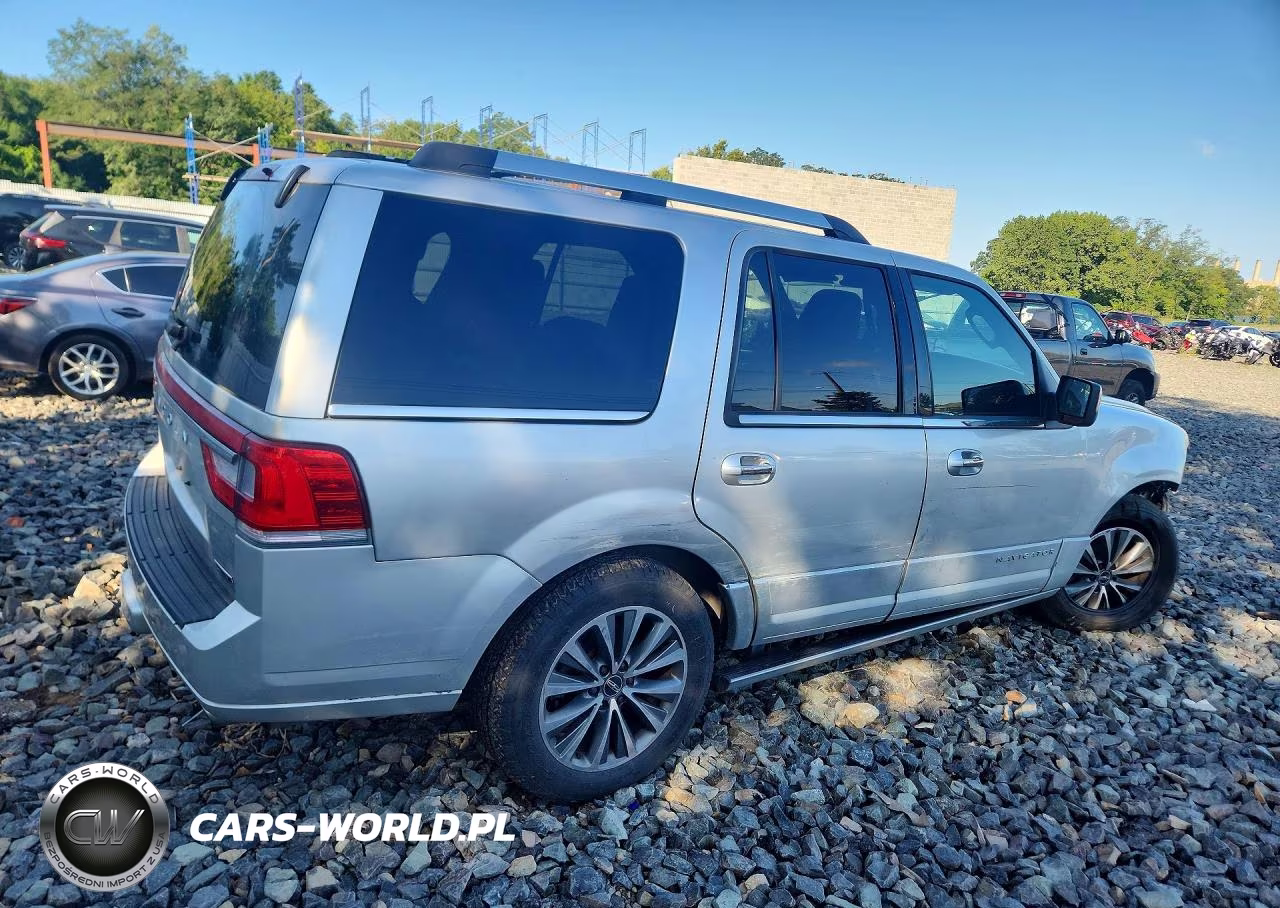2016 Lincoln Navigator Select VIN:5LMJJ2JT6GEL07491 - 3