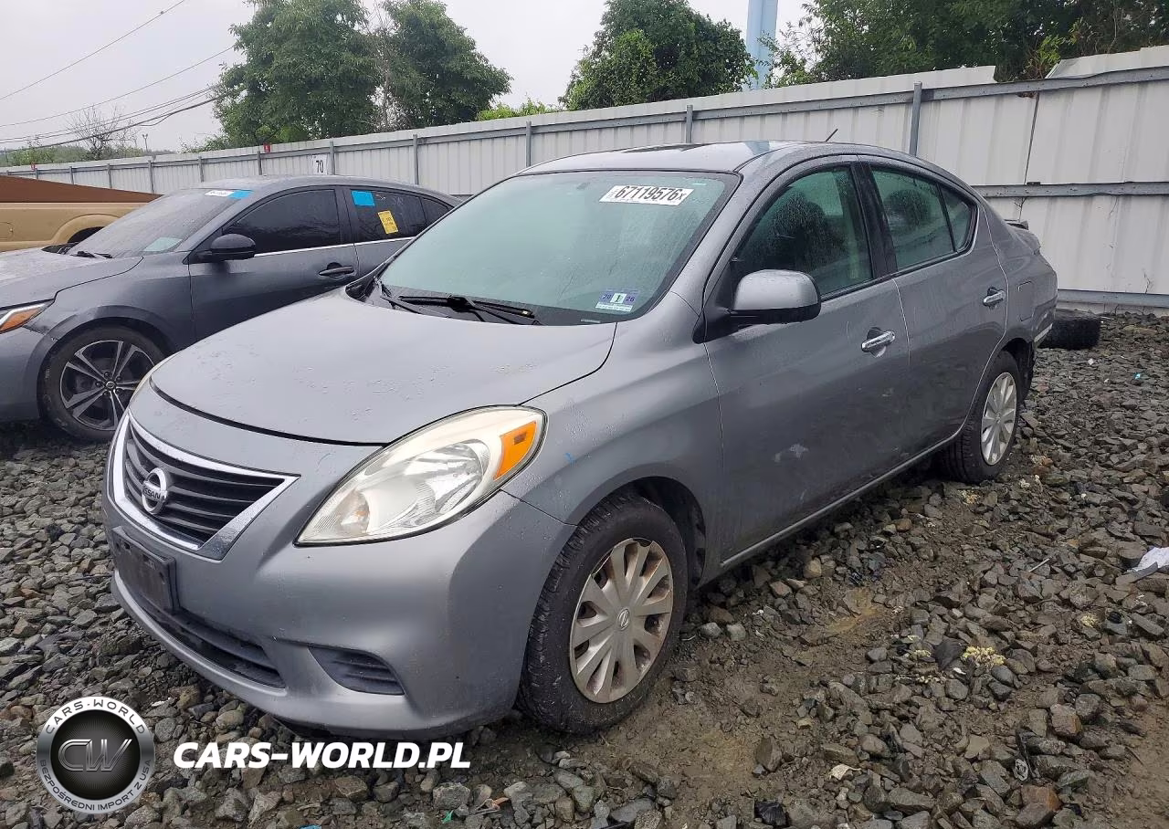 2013 Nissan Versa 1.6 S VIN:3N1CN7APXDL850412 - 1