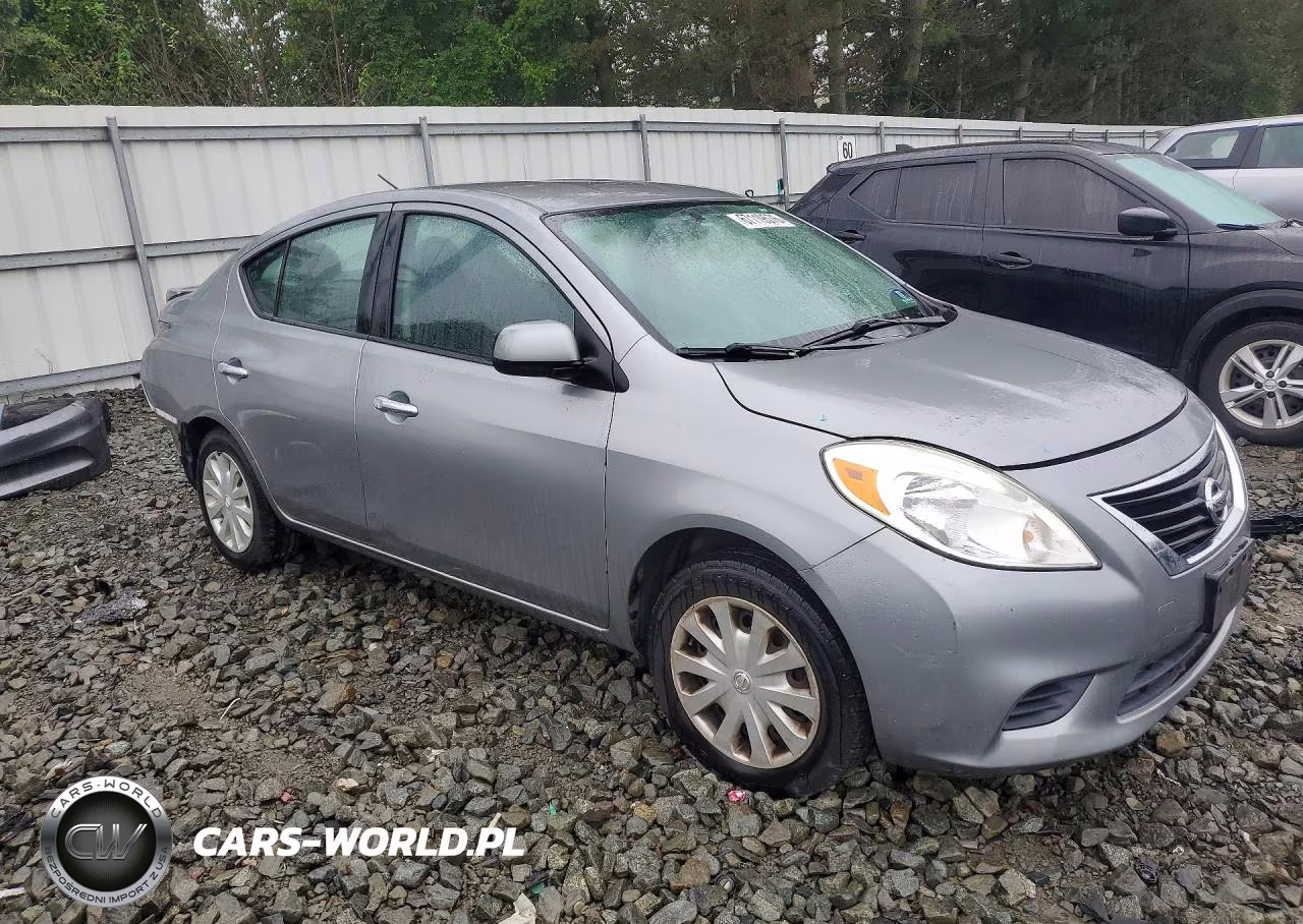 2013 Nissan Versa 1.6 S VIN:3N1CN7APXDL850412 - 4