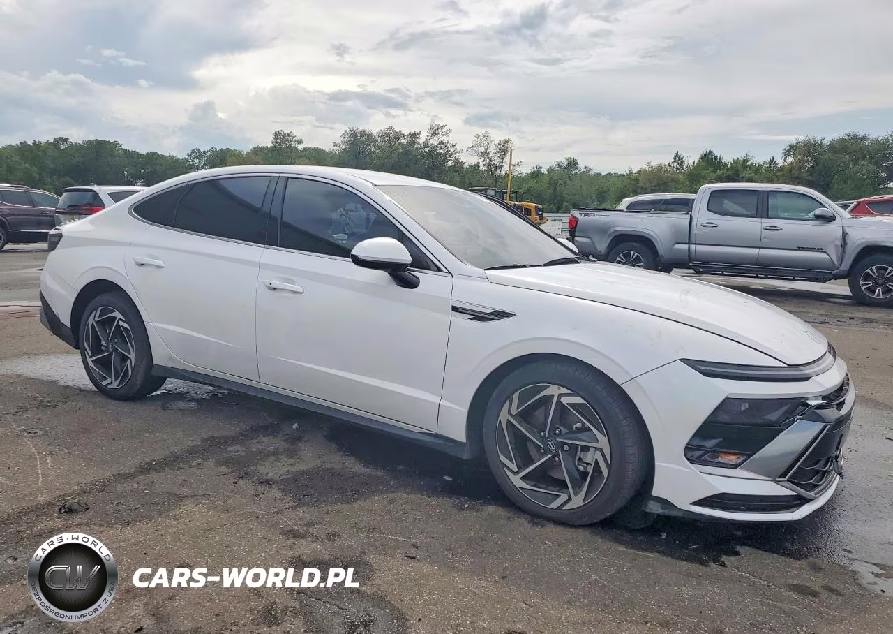2026 Hyundai Sonata Sel Sport VIN:KMHL64JA2TA527879 - 4