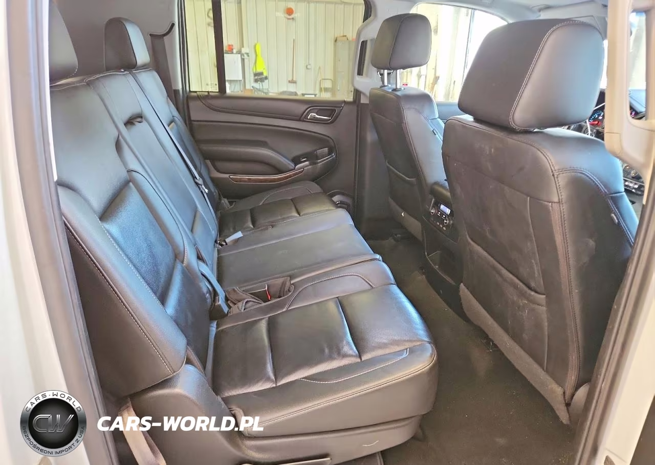 2018 Chevrolet Suburban K1500 Lt VIN:1GNSKHKCXJR327647 - 11