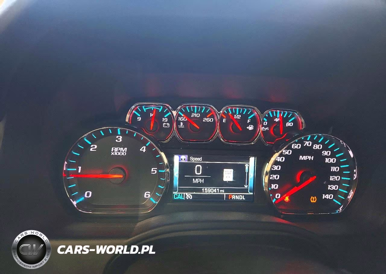 2018 Chevrolet Suburban K1500 Lt VIN:1GNSKHKCXJR327647 - 9