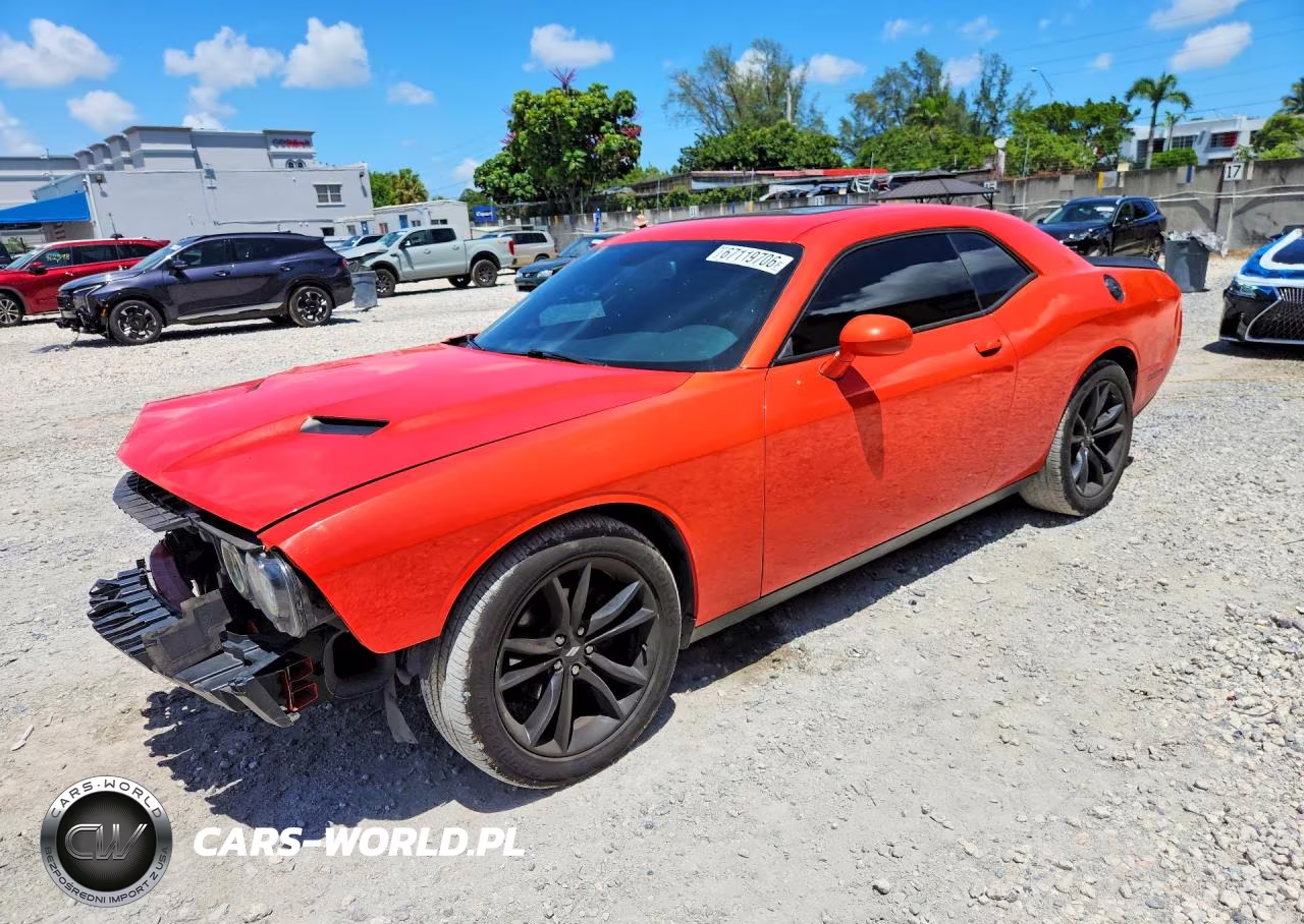 2017 Dodge Challenger Sxt
