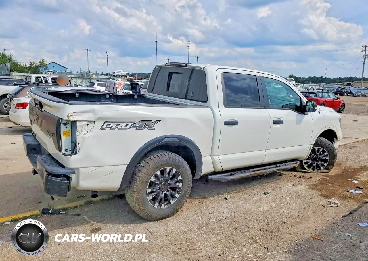 2020 Nissan Titan Pro-4X VIN:1N6AA1ED5LN508293 - 3