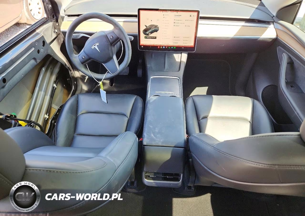 2024 Tesla Model Y VIN:7SAYGAEE8RF004114 - 8