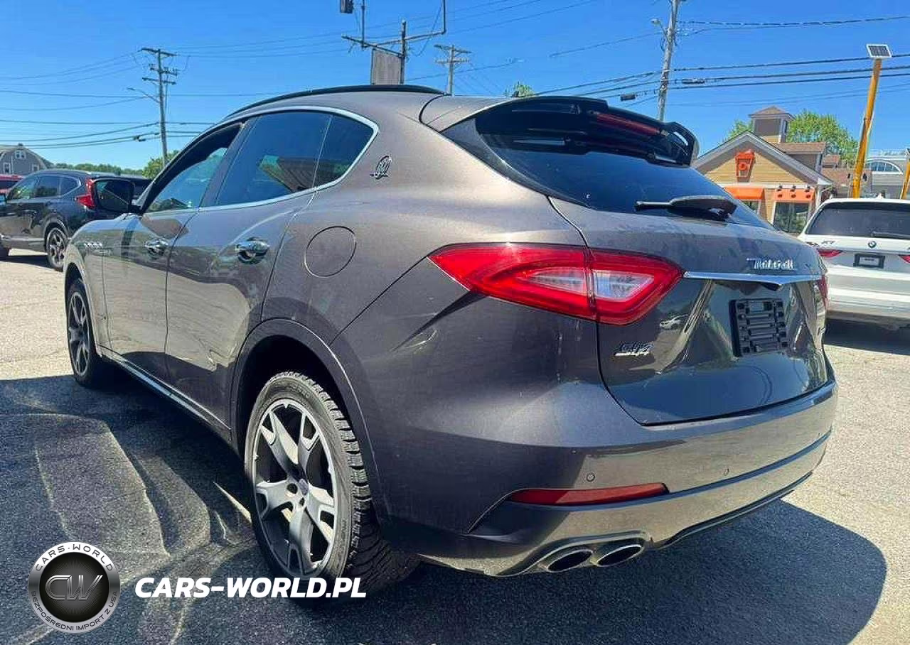 2018 Maserati Levante S Sport VIN:ZN661YUS3JX269795 - 3