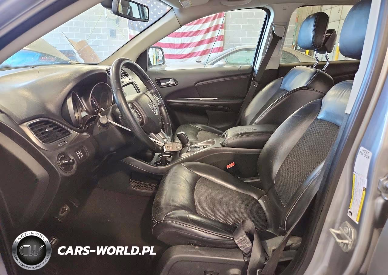 2018 Dodge Journey Crossroad VIN:3C4PDCGG0JT516046 - 7