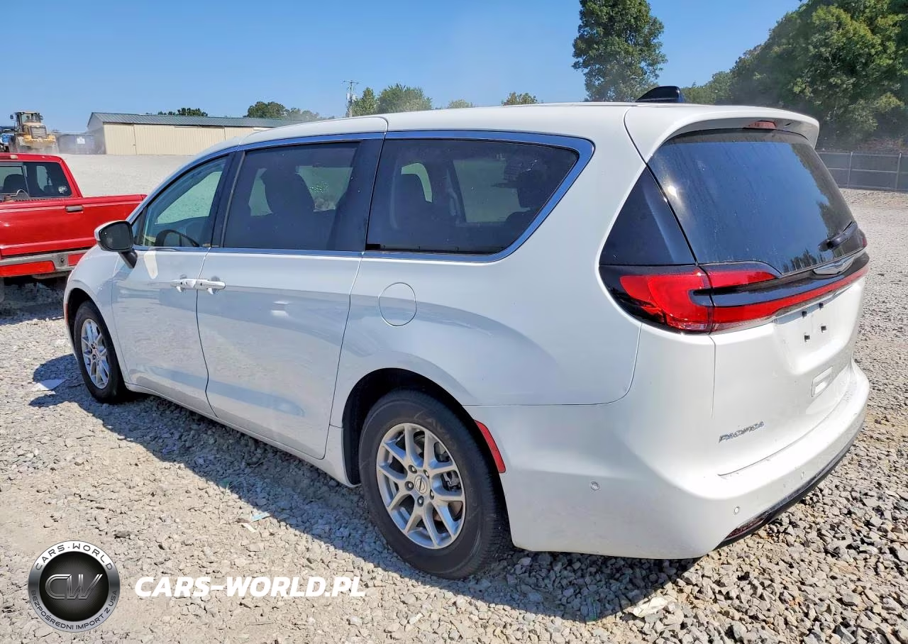 2023 Chrysler Pacifica Touring L VIN:2C4RC1BG4PR575183 - 2