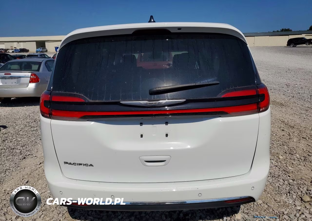 2023 Chrysler Pacifica Touring L VIN:2C4RC1BG4PR575183 - 6