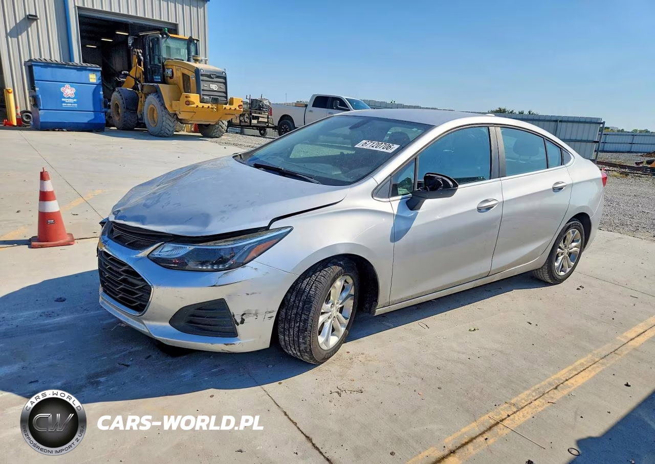 2019 Chevrolet Cruze Lt VIN:1G1BE5SM6K7116619 - 1