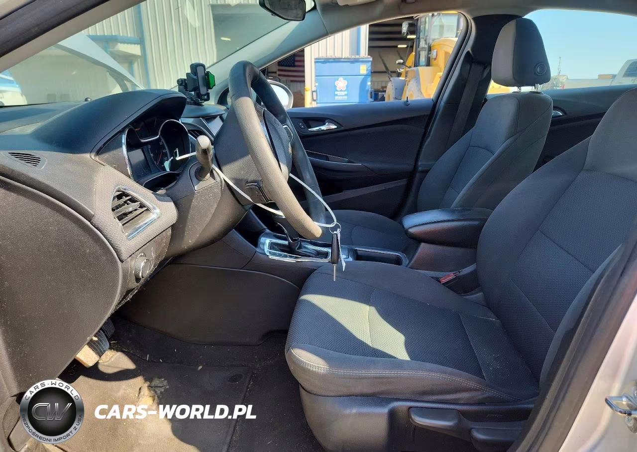 2019 Chevrolet Cruze Lt VIN:1G1BE5SM6K7116619 - 7