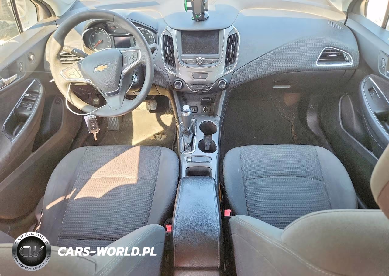 2019 Chevrolet Cruze Lt VIN:1G1BE5SM6K7116619 - 8