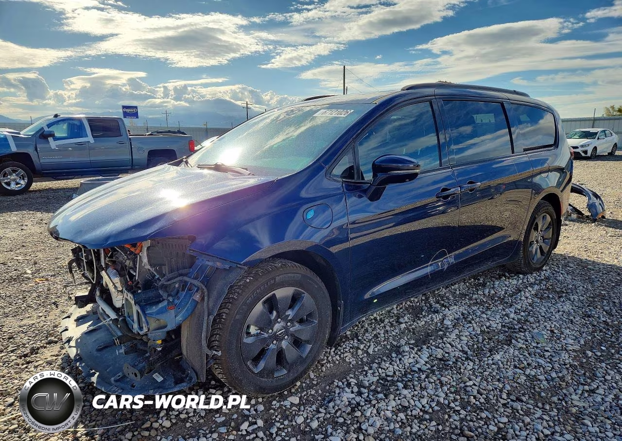 2020 Chrysler Pacifica Hybrid Limited VIN:2C4RC1N79LR200606 - 1