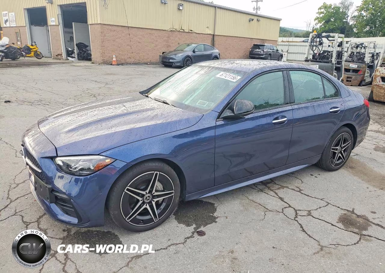 2024 Mercedes-Benz C 300 4Matic – zdjęcie 1 z 12
