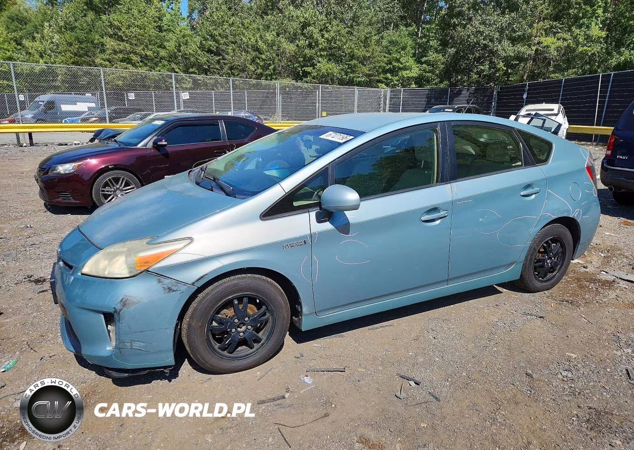 2014 Toyota Prius Two – zdjęcie 1 z 12