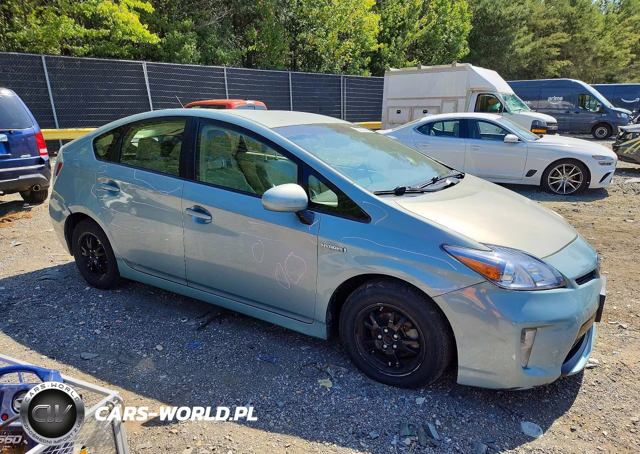 2014 Toyota Prius Two VIN:JTDKN3DU3E1759882 - 4