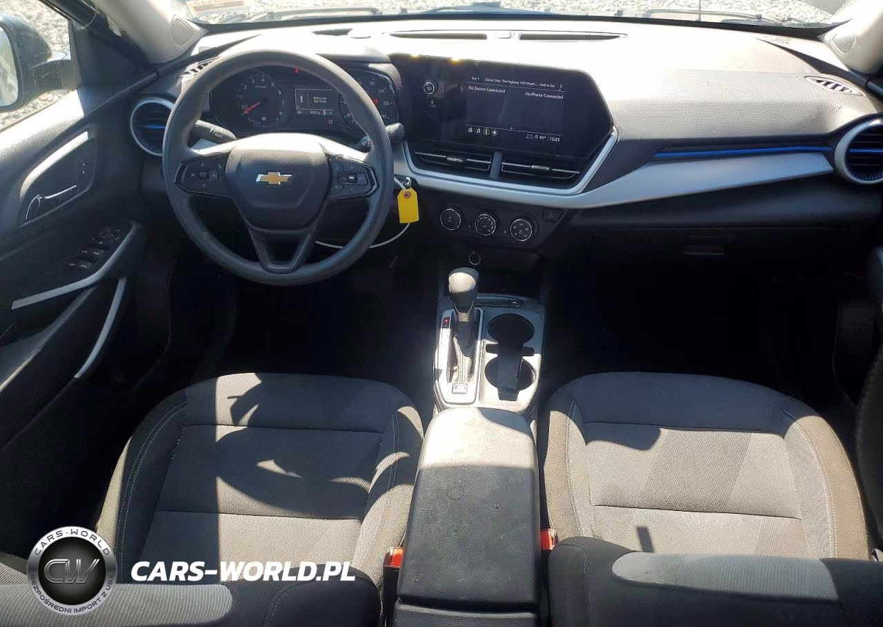 2025 Chevrolet Trax Ls VIN:KL77LFEP2SC156585 - 8