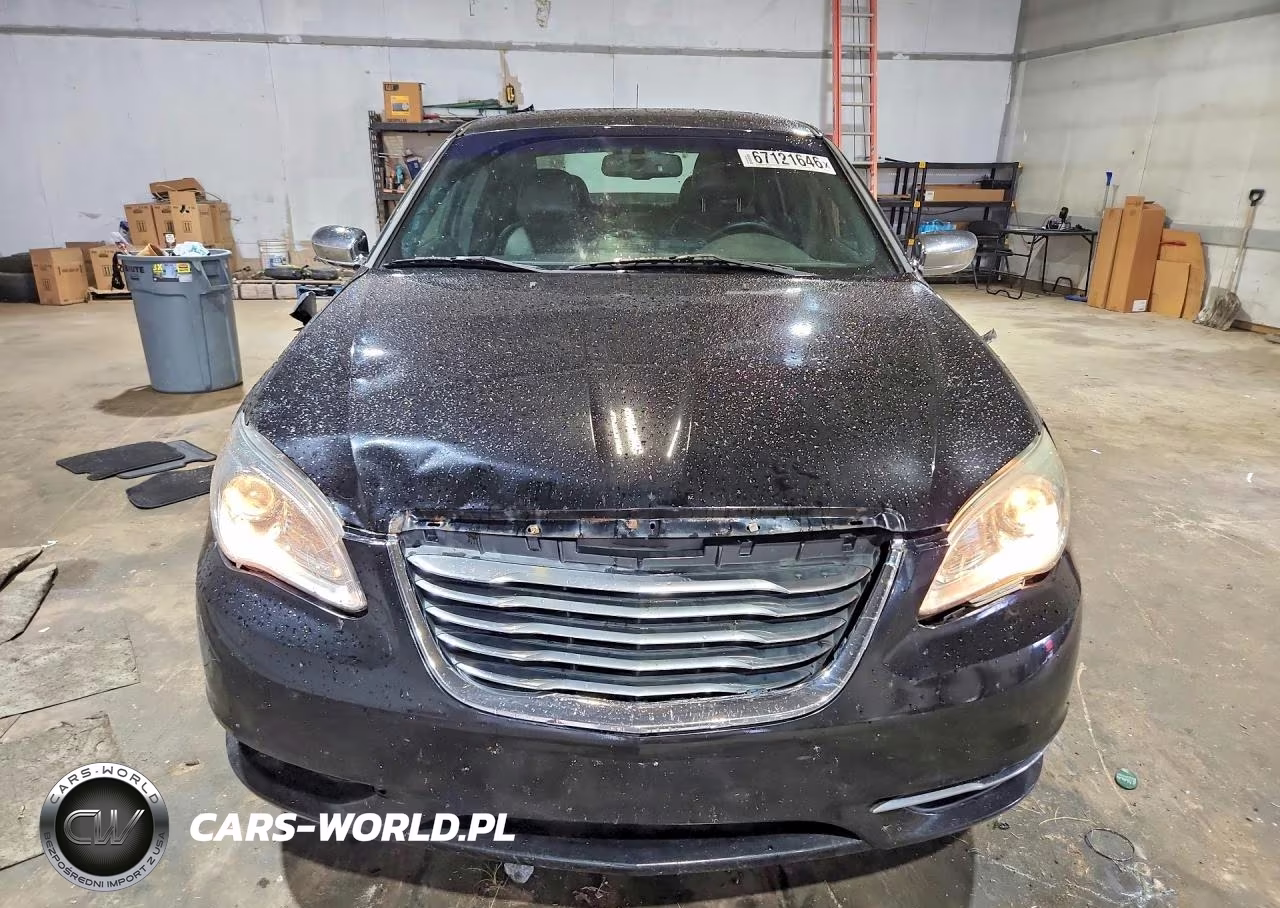 2011 Chrysler 200 Limited VIN:1C3BC2FG0BN520418 - 5
