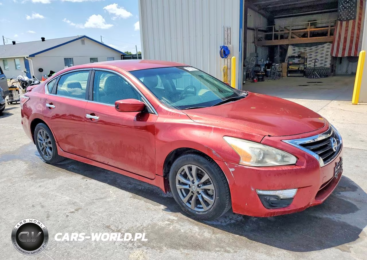 2015 Nissan Altima 2.5 S VIN:1N4AL3AP5FC579234 - 4