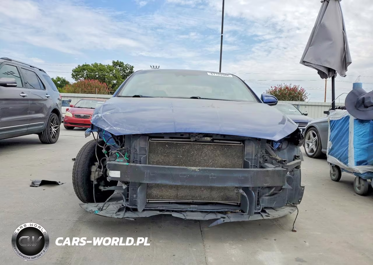 2020 Hyundai Elantra Sel VIN:5NPD84LF9LH523400 - 5