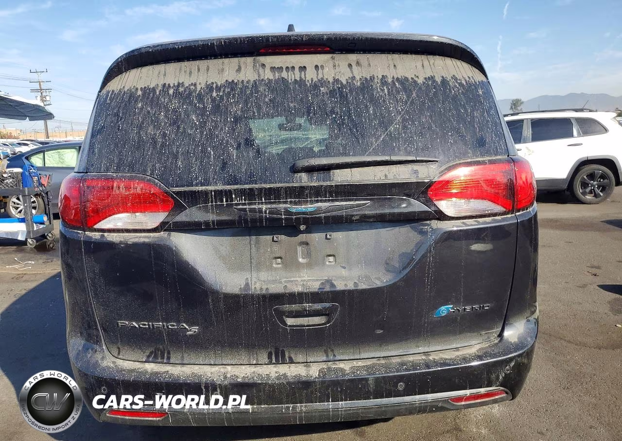 2019 Chrysler Pacifica Hybrid Touring Plus VIN:2C4RC1H77KR532893 - 6