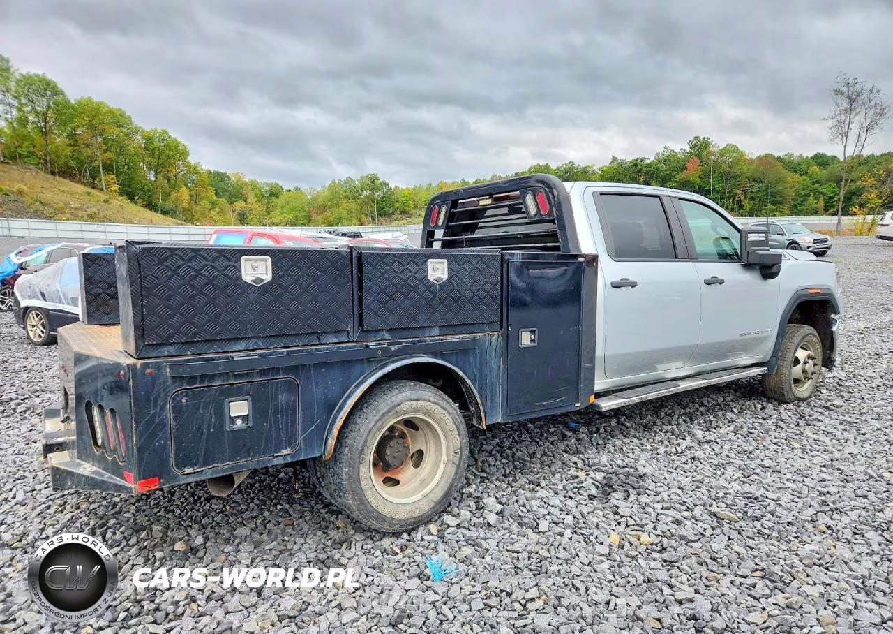 2021 GMC Sierra K3500 VIN:1GD49SEY3MF102229 - 3
