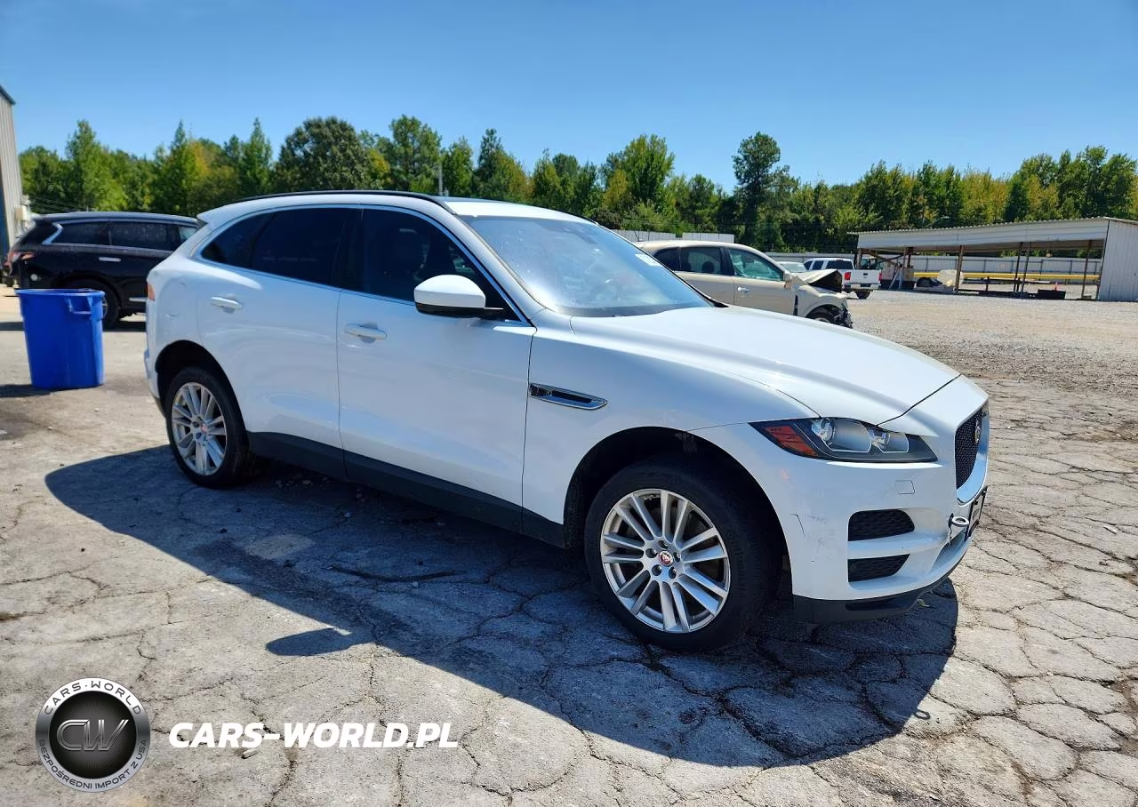 2017 Jaguar F-Pace Prestige VIN:SADCK2BV8HA088866 - 4