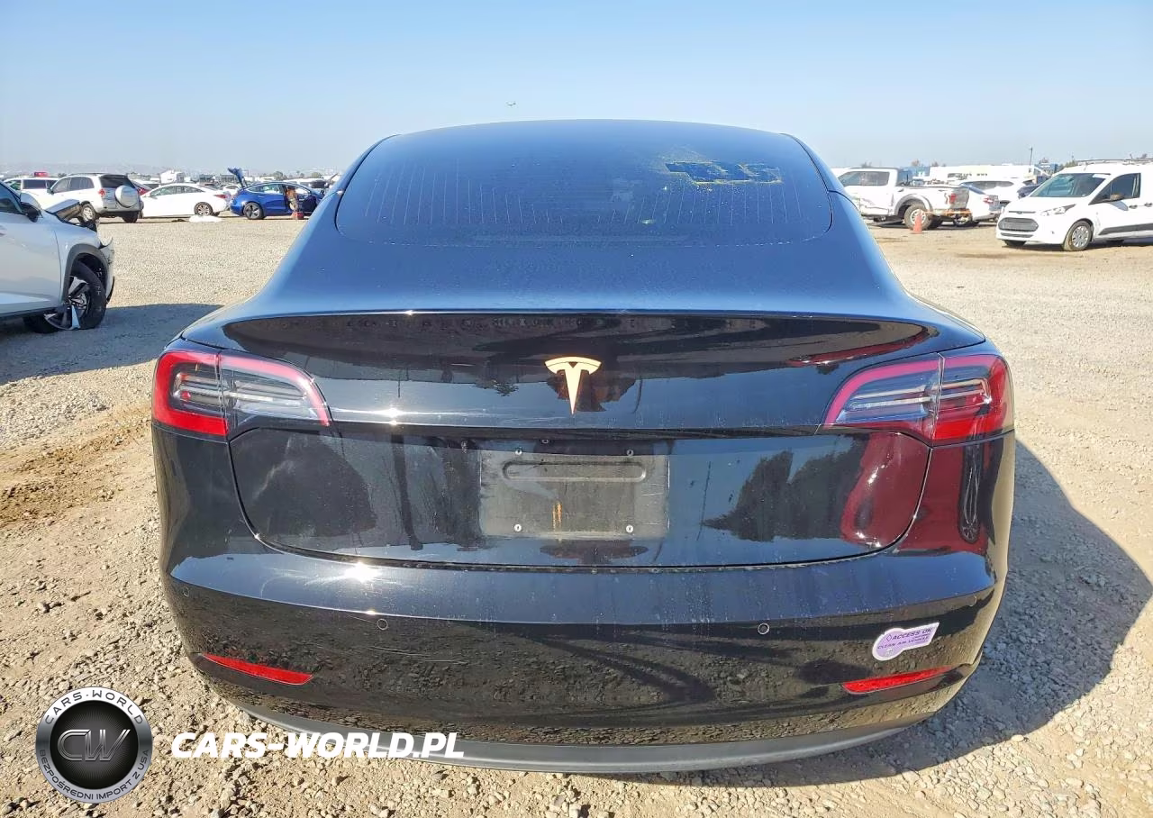 2018 Tesla Model 3 VIN:5YJ3E1EA6JF109135 - 6