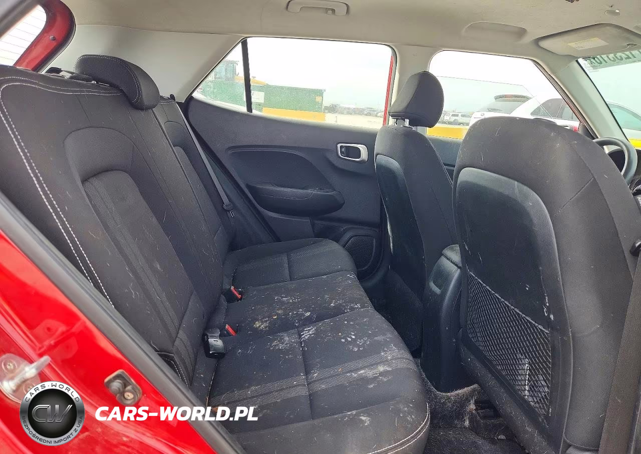 2020 Hyundai Venue Sel VIN:KMHRC8A38LU018258 - 10