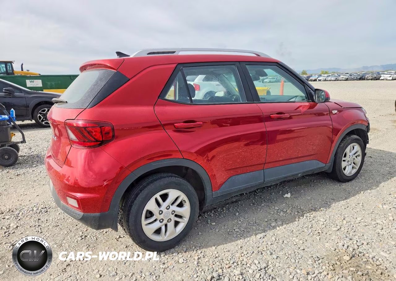 2020 Hyundai Venue Sel VIN:KMHRC8A38LU018258 - 3