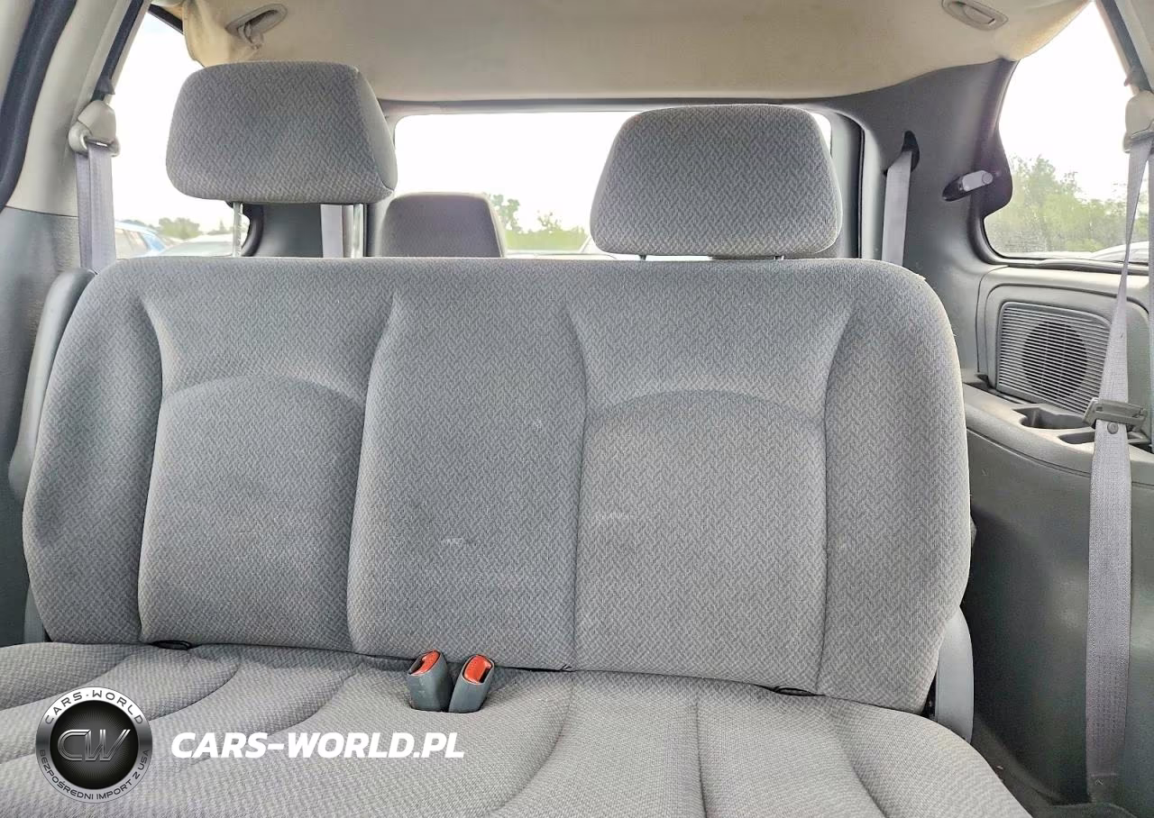 2006 Chrysler Town & Country VIN:1A4GP45RX6B693269 - 10