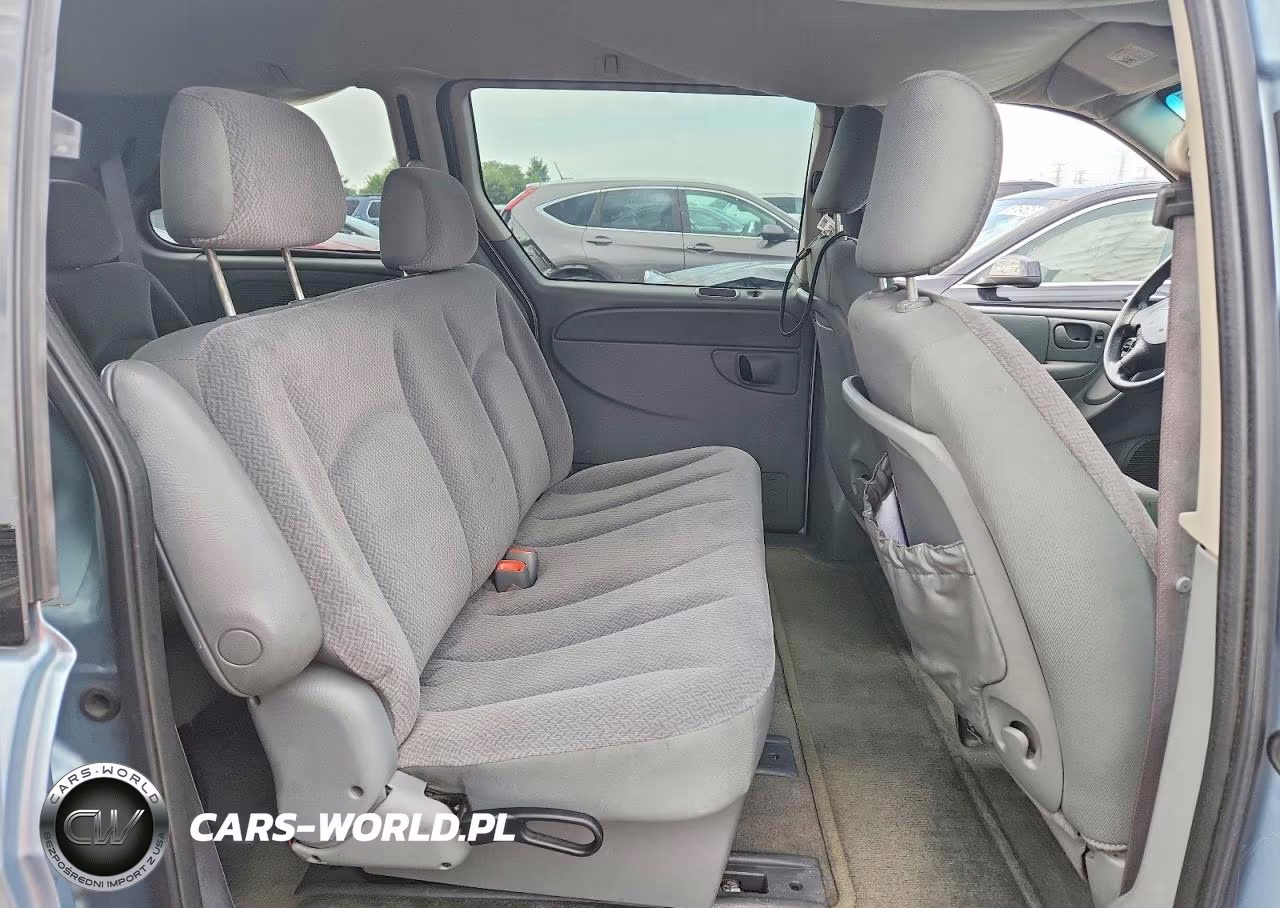 2006 Chrysler Town & Country VIN:1A4GP45RX6B693269 - 11