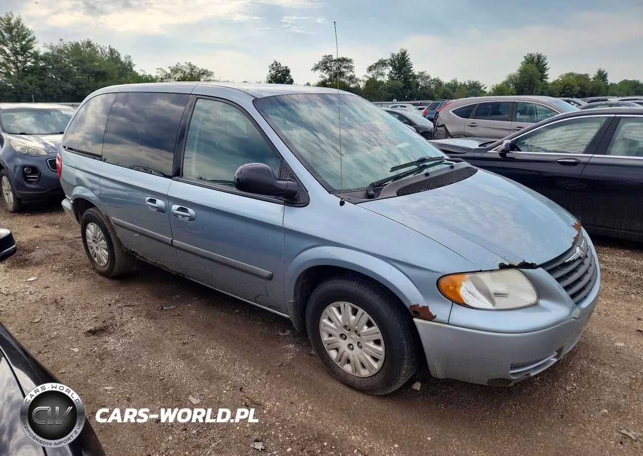 2006 Chrysler Town & Country VIN:1A4GP45RX6B693269 - 4