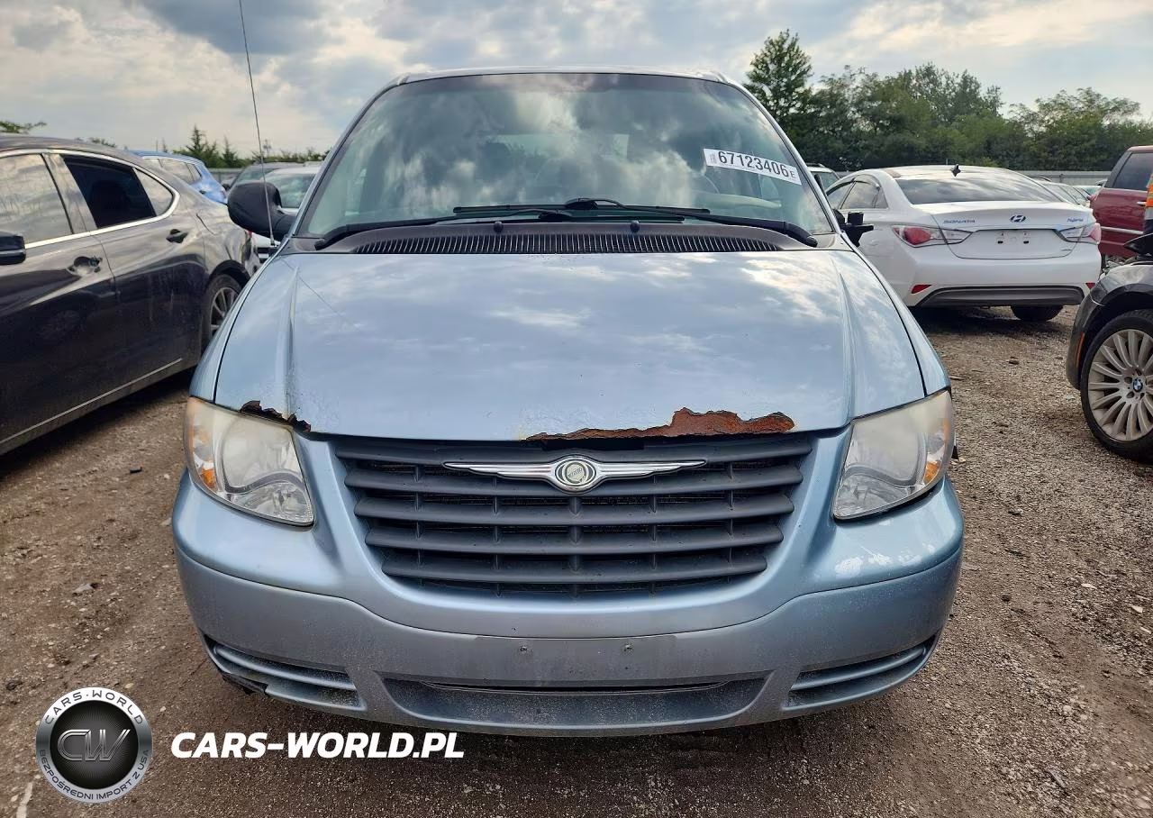 2006 Chrysler Town & Country VIN:1A4GP45RX6B693269 - 5