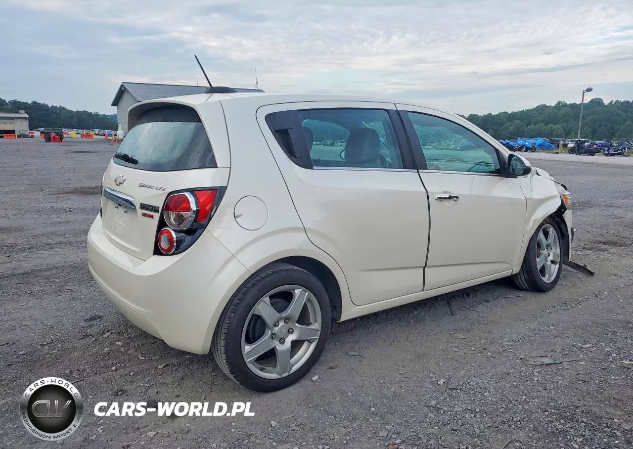 2015 Chevrolet Sonic Ltz VIN:1G1JE6SB3F4185095 - 3