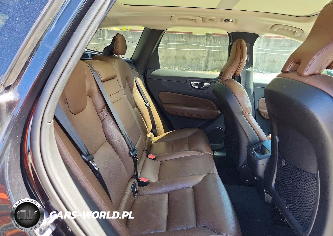 2019 Volvo Xc60 T5 Momentum VIN:LYV102DK1KB297930 - 10
