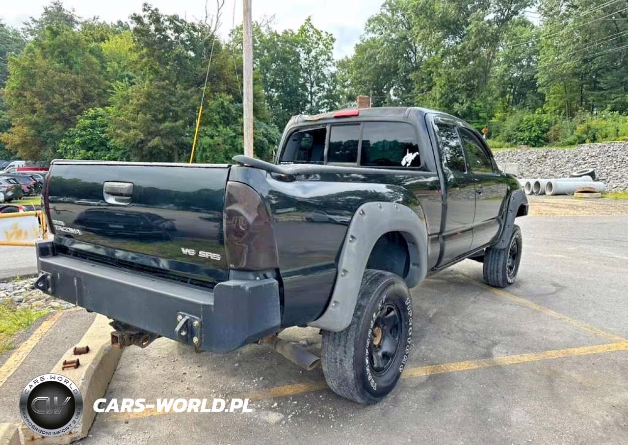 2005 Toyota Tacoma Access Cab VIN:5TEUU42N65Z125386 - 3