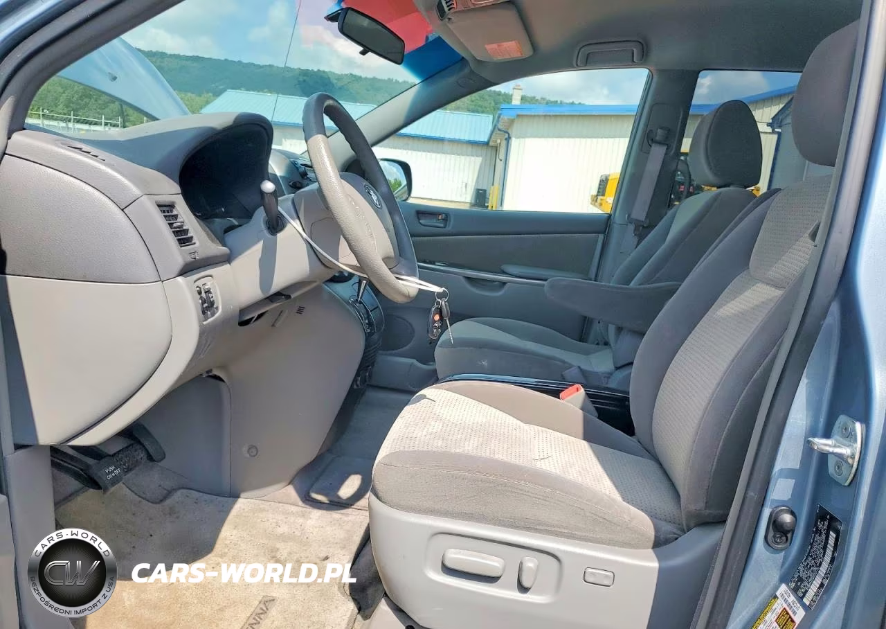 2010 Toyota Sienna Le 8-Passenger VIN:5TDKK4CC6AS294132 - 7