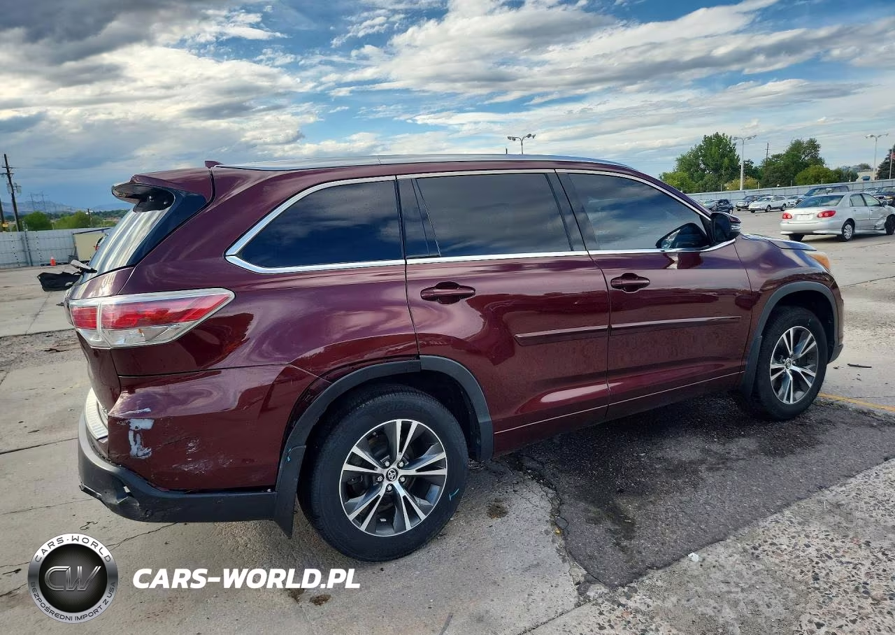 2016 Toyota Highlander Xle VIN:5TDJKRFH1GS344377 - 3