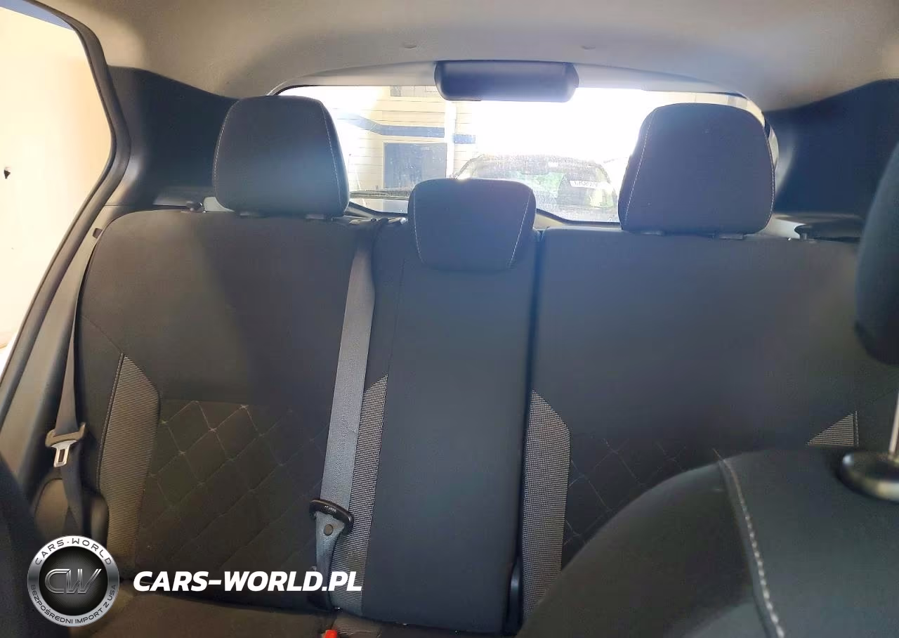 2019 Nissan Kicks Sv VIN:3N1CP5CU9KL504074 - 10