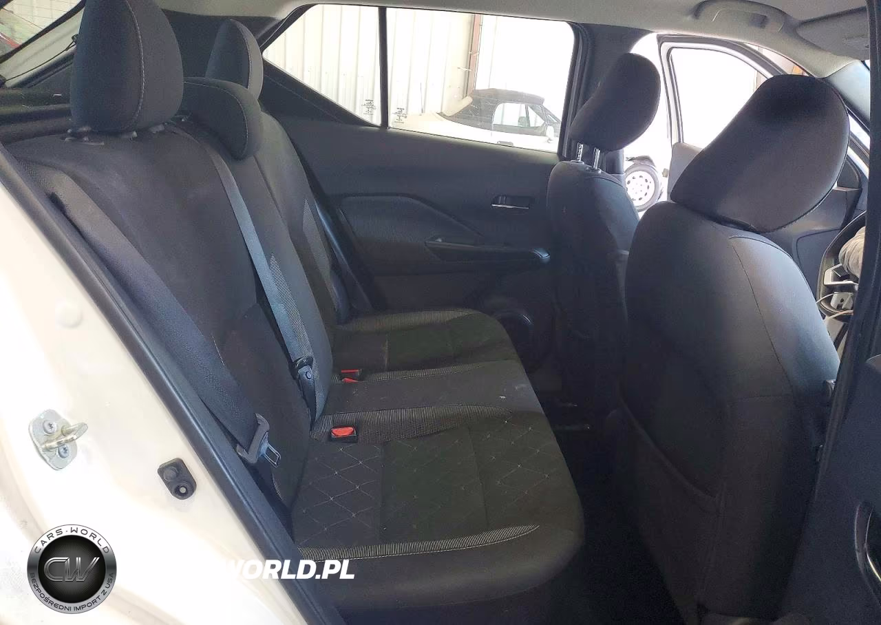 2019 Nissan Kicks Sv VIN:3N1CP5CU9KL504074 - 11