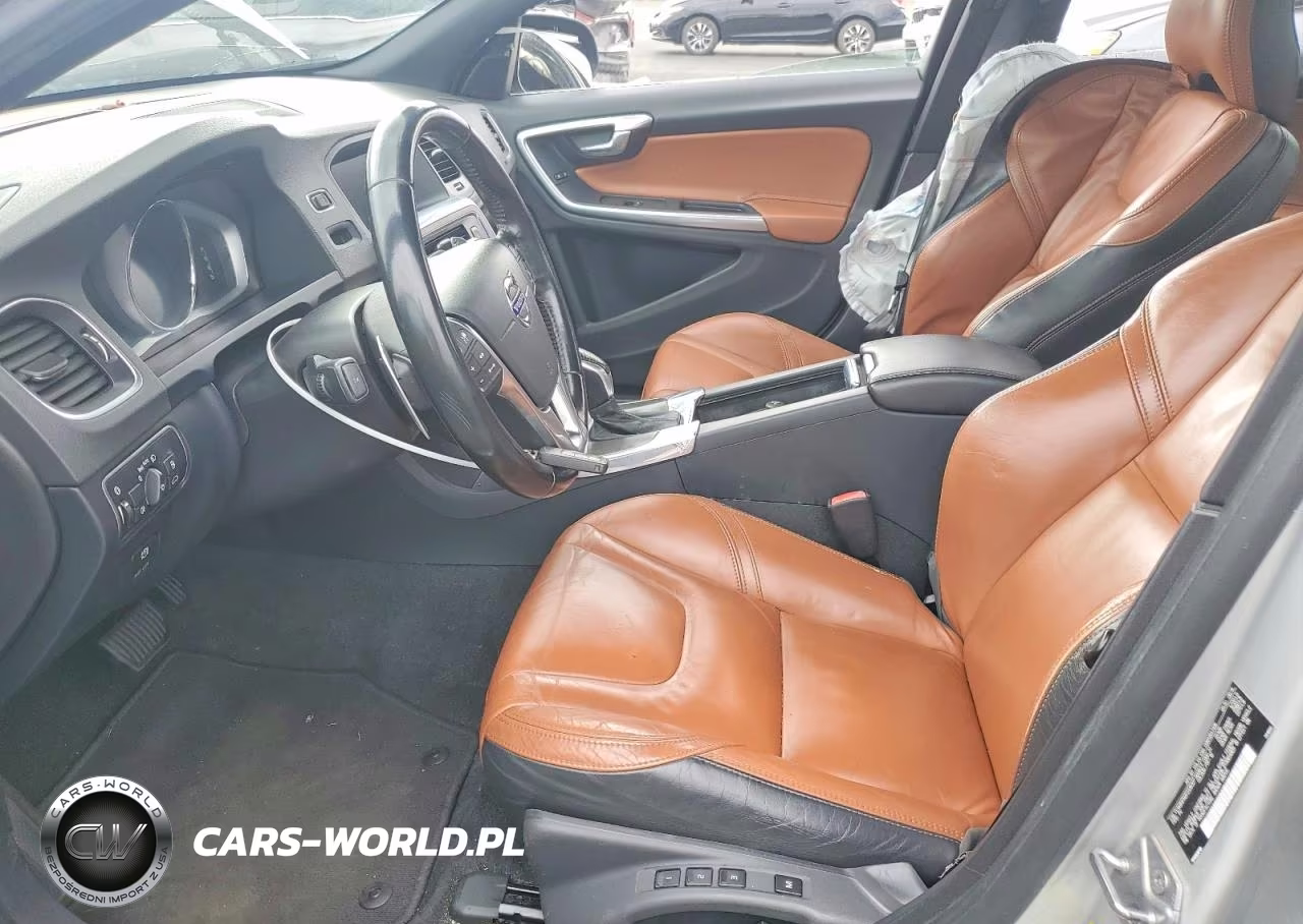 2015 Volvo S60 Platinum VIN:YV149MFM0F2336327 - 7