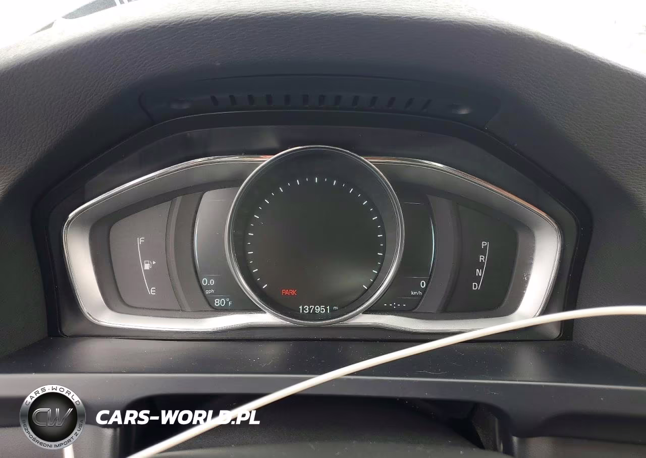 2015 Volvo S60 Platinum VIN:YV149MFM0F2336327 - 9