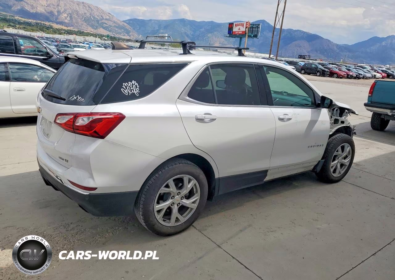 2018 Chevrolet Equinox Lt VIN:2GNAXTEX5J6184455 - 3