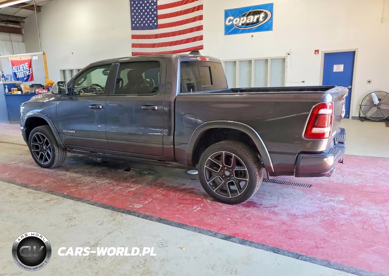 2019 Ram 1500 Laramie VIN:1C6SRFJT3KN807779 - 2